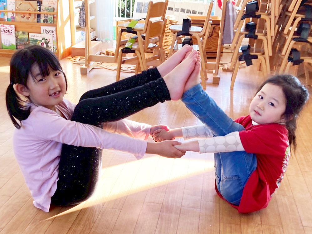 田園調布幼稚園のキッズヨガ